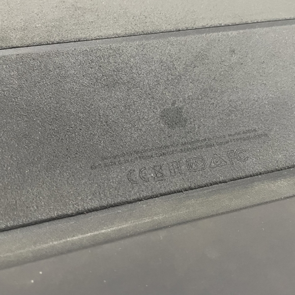 Smart Keyboard Folio for iPad Pro 11-inch - Picture 4 of 11